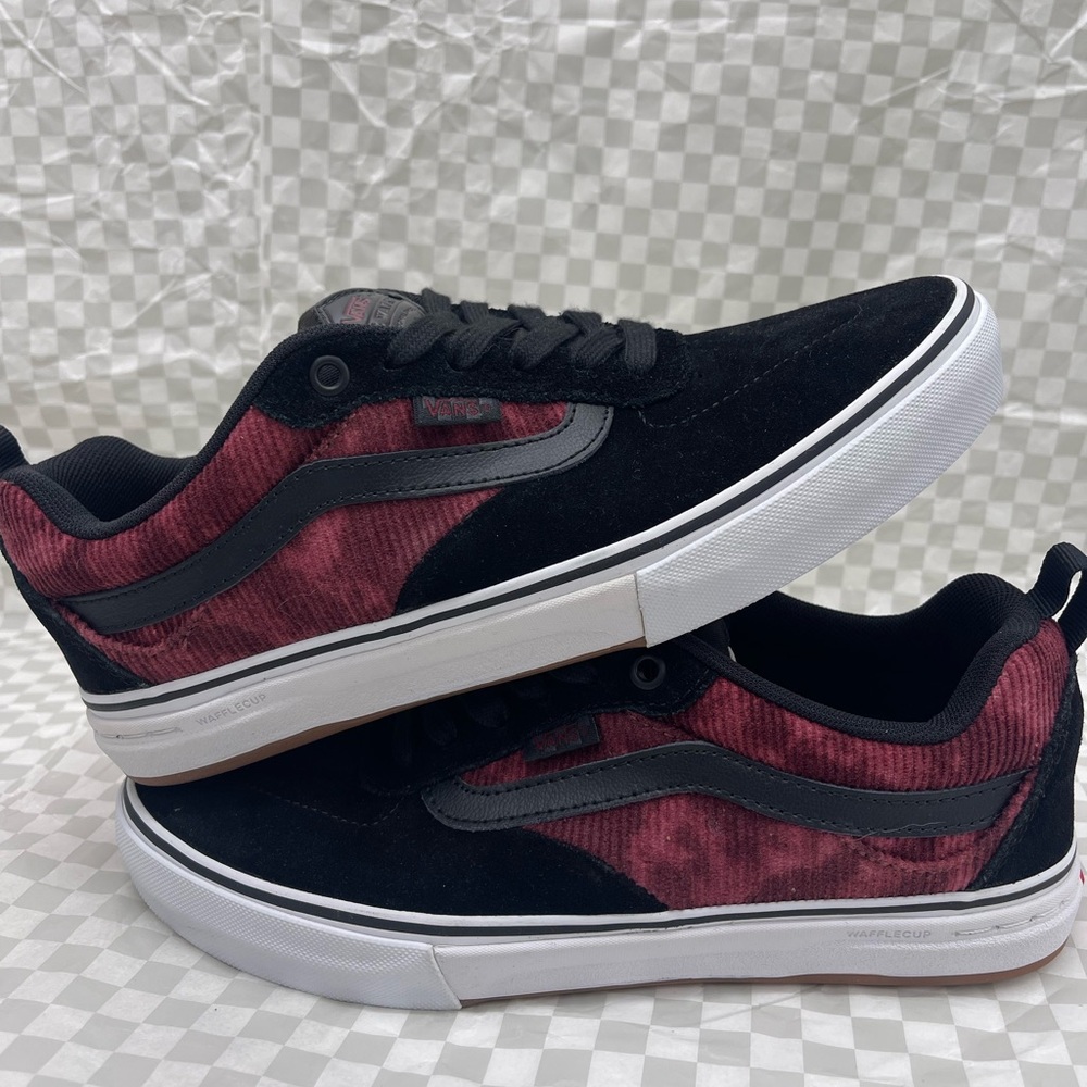 Vans WMNS Kyle Walker
Corduroy Tie-Dye/Black/White Sneakers 
VN0A5JIEX4C - Picture 12 of 16